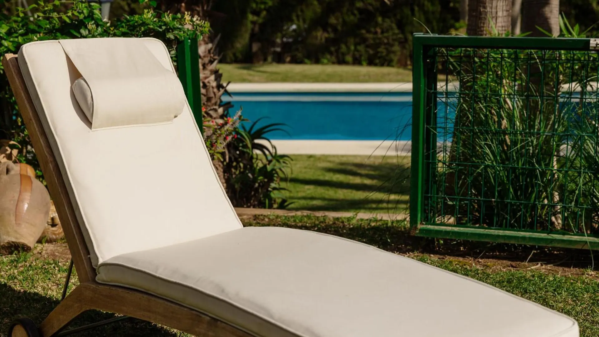 2 Storey Townhouse With Large Terrace Garden, Bbq And Close To The Beach, In Elviria, Marbella 0*,