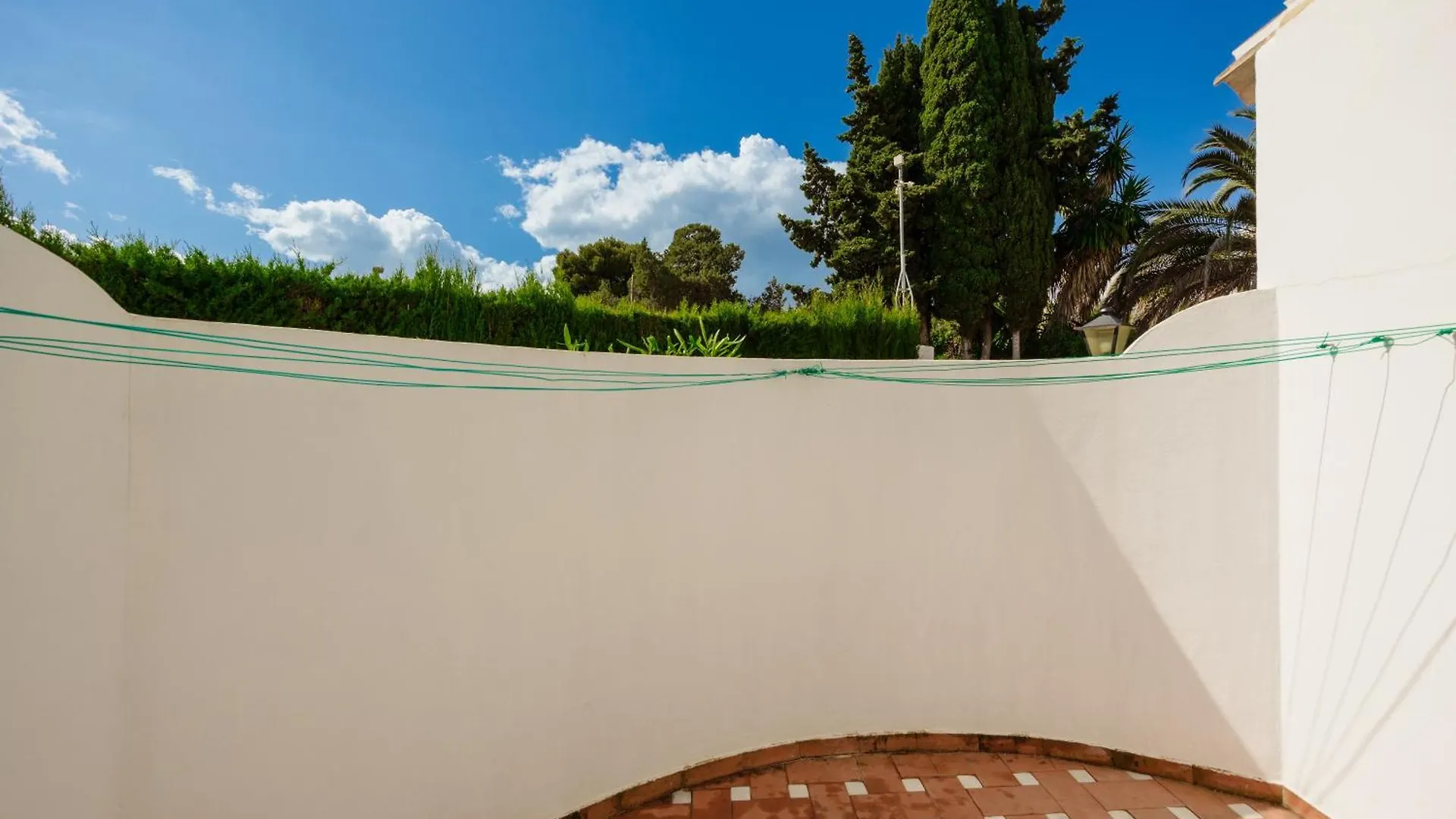 2 Storey Townhouse With Large Terrace Garden, Bbq And Close To The Beach, In Elviria, Marbella